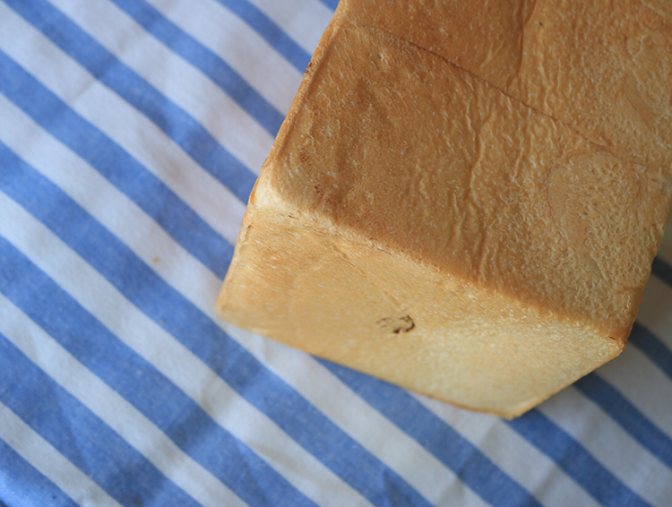 冷蔵庫はNG？専門家が教える「食パンをおいしく保存する」方法