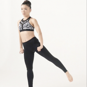 お尻を足で持ち上げて…着実にヒップアップ！「サイドランジ アップ」まいにちエクササイズ♯24