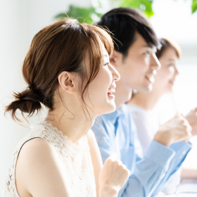 言い方や行動が大事！職場の同僚が「自然と力を貸したくなる」人とは…？【森本千賀子のお仕事アドバイス】