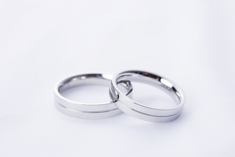 結婚指輪、毎日つけてますか？実は「半数以上がつけていない」と回答、その理由が…