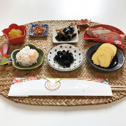 ローソンストア100の「100円おせち」全29種を実食！kufura編集部が「私のおめでたひと皿」を提案します