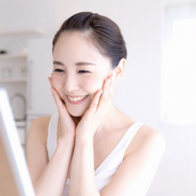 ネイルにまつエク…既婚女性に聞いた「スパッと卒業した美容ケア」を大調査！