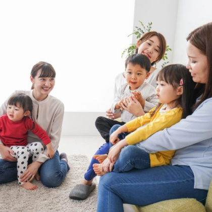 「ママ友の存在が心底ありがたかった瞬間」2位子どもを預かってもらった…を超えた1位は？