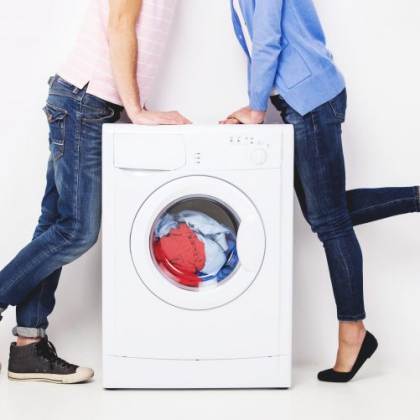 バトルの原因！「夫婦で相容れない洗濯習慣」靴下の干し方から洗濯頻度まで…プチストレスが勢揃い