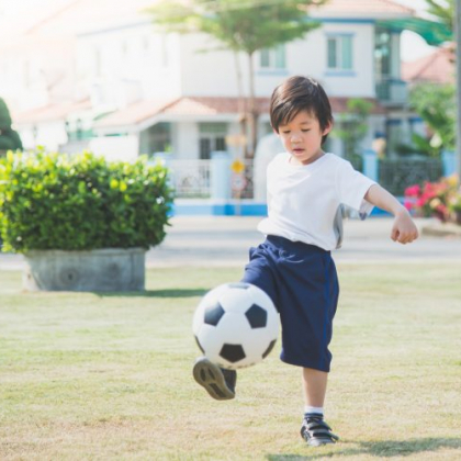 今どきの公園ルール…クレーム、禁止事項、そして閑散「子どものボール遊び」どうしてる？