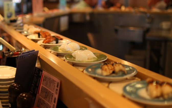 定番vs変わり種！子どもが好きな回転寿司の「人気ネタ」ランキング