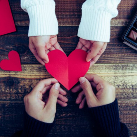 男性500人の「貰って嬉しかったバレンタインの贈り物」を調査したら、意外な反応が…