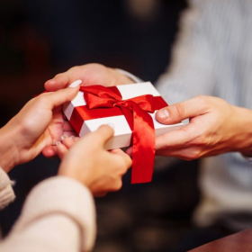 夫に「バレンタインの贈り物」をする妻はどのくらい？夫婦間のバレンタイン事情を調査！