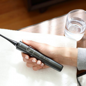 電動歯ブラシ、正しく使えてる？マスターすべきは「ヨコ磨き」！健康な歯を長く保つコツは…