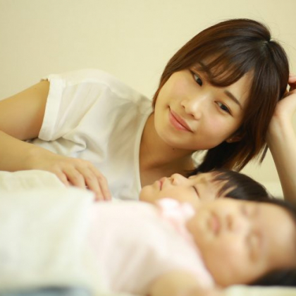 これがあるから明日も頑張れる！子どもが寝たあとのママたちの夜の楽しみTOP10