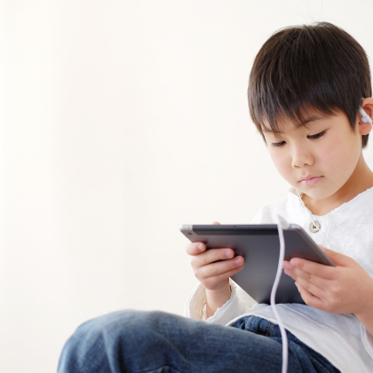 テレビやゲームに夢中…子どもがなかなかお風呂に入ってくれない問題を乗り越えたママの成功術