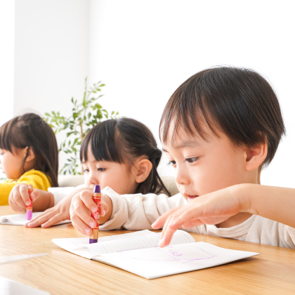 【幼児編】子どものやる気を引き出す！ママ＆パパが実践している「声かけテクニック」10選