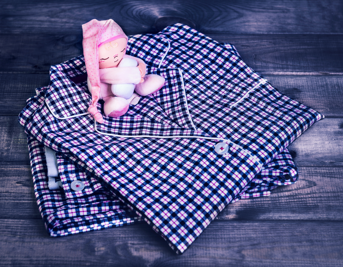 「冬場のパジャマ」洗濯頻度はどれくらい？夏は毎日洗う派が最多…に対して、冬は若干異なる結果に