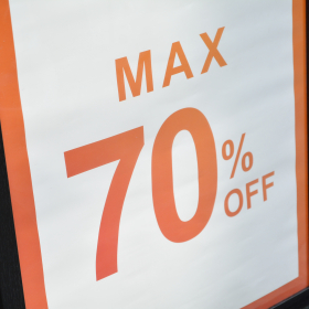 かえって損!? 貯金1,000万円以上の人に「セールでは絶対に買わないもの」を聞きました