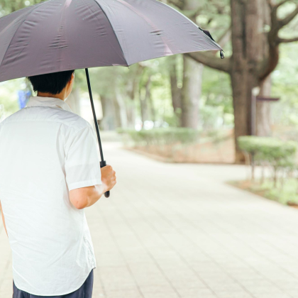 みんなが日傘を使うように！「長く厳しくなった夏」に、自分や家族を守るために変えたこと