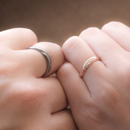 なぜ「結婚指輪」をつけない!? 新婚でも装着率は約4割、50代以降は3割以下！　いまどき結婚指輪事情【夫編】