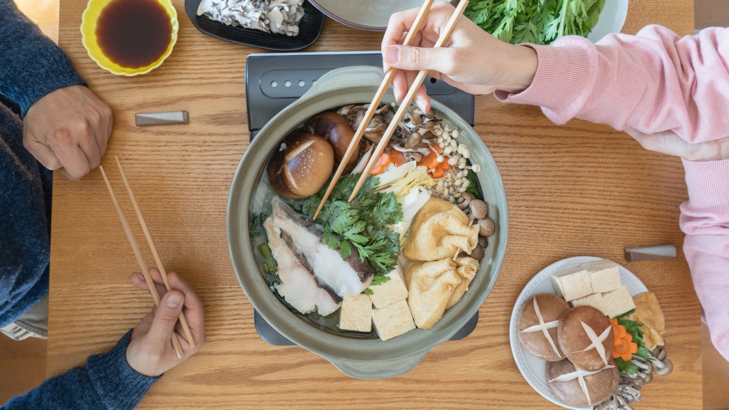 よく食べる鍋料理は「おでん」、よく使う鍋の素は「鍋キューブ」…みんなのおうち鍋事情を調査！