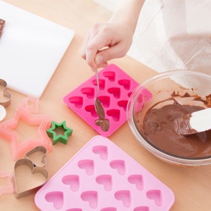 バレンタインに「手作りチョコ」はあり？なし？衛生面が気になるという人も