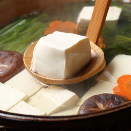 「湯豆腐」に豆腐以外は何を入れる？定番から変わり種まで、おすすめ具材を調査