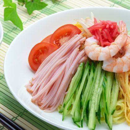 もう待てない！「冷やし中華に合わせる一品」大満足の組み合わせは？ 汁物からがっつり主菜まで
