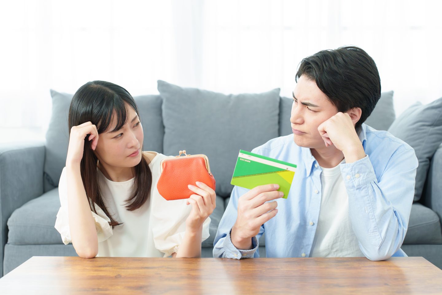 「高すぎる…」物価高で家族の外出が激減？行かなくなった定番スポットは