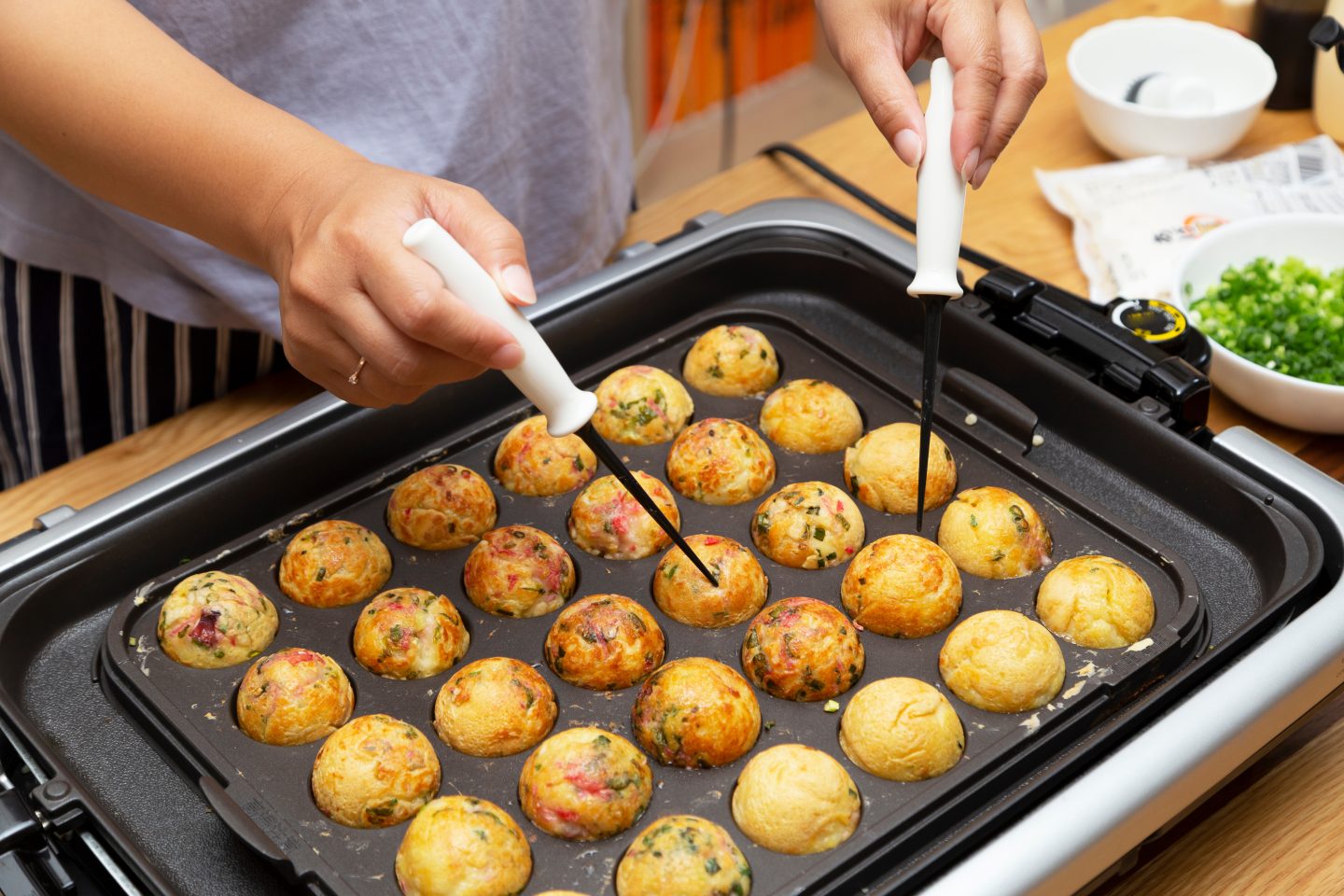 「たこ焼き」だけじゃ物足りない？昼食からタコパまで「もう一品」に悩まない簡単おかずを大調査