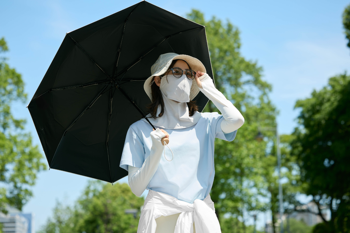 【ユニクロ】今年の「日傘」は遮熱機能付きの本格派！UVカットアイテムがさらに拡充、6月9日発売