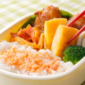 お弁当に入れる「黄色」のおかず教えてください！バリエ豊富な卵焼きでマンネリ回避も