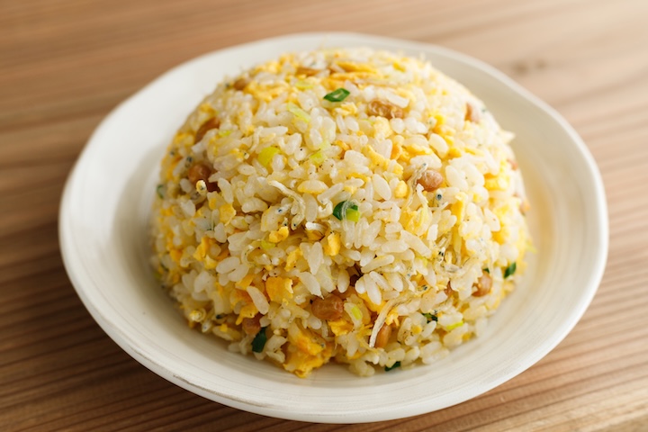 家族が喜んだ「チャーハンの具材」意外と美味しいと評判だったもの。冷蔵庫の整理にも！