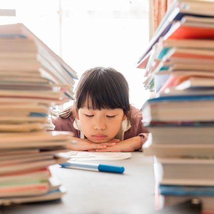 共働き家庭が子どもの夏休みに「心が折れそう…」となりがちなこと。乗り越えるヒントも！