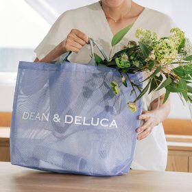 【DEAN&DELUCA】今年は爽やかなライラックカラー！毎夏好評のメッシュトート、新作は6月17日に数量限定発売