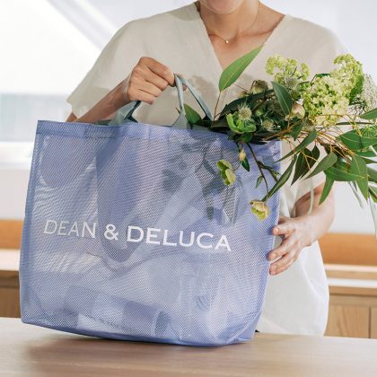 【DEAN&DELUCA】今年は爽やかなライラックカラー！毎夏好評のメッシュトート、新作は6月17日に数量限定発売