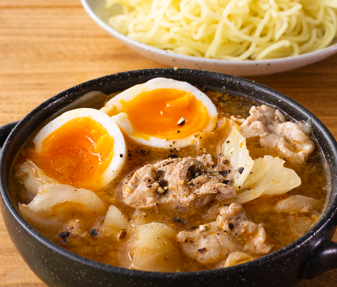 レンチンだけ！「焼きそば麺」でまさかのつけ麺、手抜きなのに心が満たされる「濃厚味噌つけ麺」【ママひとりごはん】