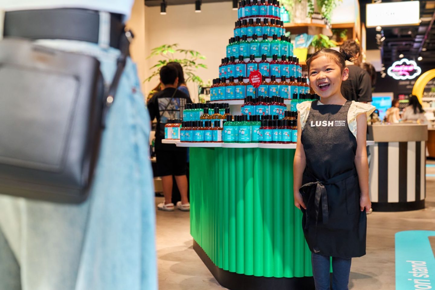 夏休みに「LUSH」でお仕事体験ができる！5～12歳の子ども向けワークショップ開催、自由研究にも◎