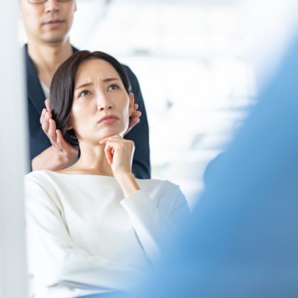 髪型なんでこうなった？中身のない会話がツラい…「美容室でモヤッとした瞬間」を聞きました