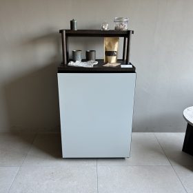 日立とカリモクがコラボした冷蔵庫「Chiiil MINIBAR」が発売に！第一弾はミニバー仕様