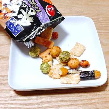 25年食ベ続けている。でん六「味のこだわり」が変わらず美味しい【本日のお気に入り】