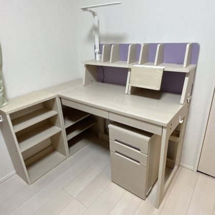 【ニトリのおすすめ】季節外れに「学習机」を購入！“お、ねだん以上。”に大満足だった話