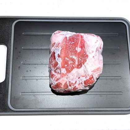 【ニトリのおすすめ】待ってましたの再入荷！「切る・研ぐ・おろす・解凍」の4役使えるまな板って!?