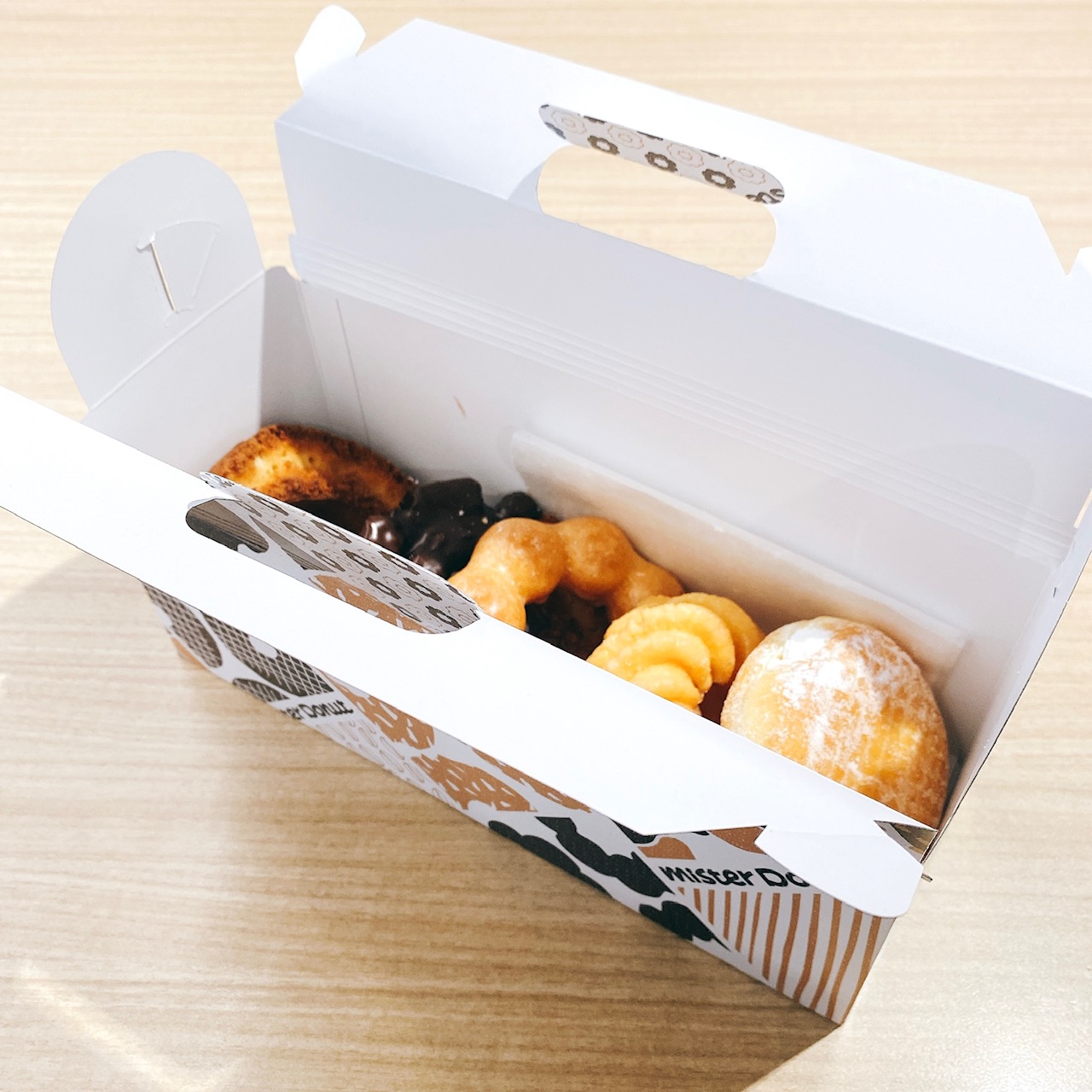 素朴なのに特別!手土産にもらって嬉しい【ミスド】の人気ドーナツTOP10