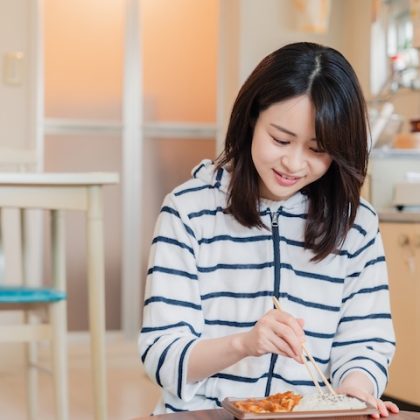 徹底的に手抜き？内緒で豪華ご飯？夫も子どももいない「ひとりご飯デー」があったら何を食べる？