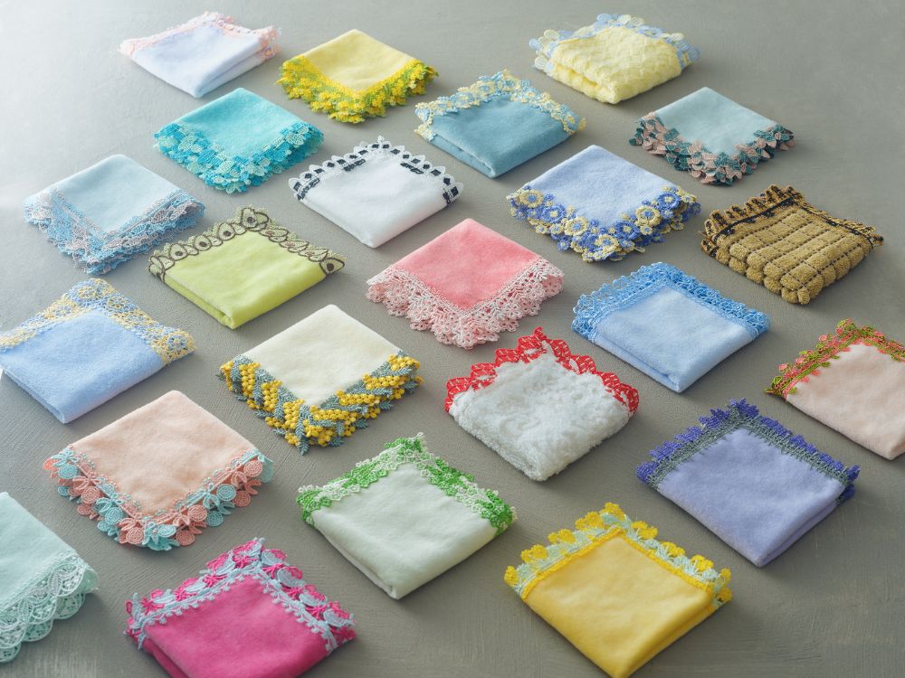 大人気！24秒に1枚売れる「近沢レース店」のタオルハンカチ秘話…確実に買える方法も伝授！